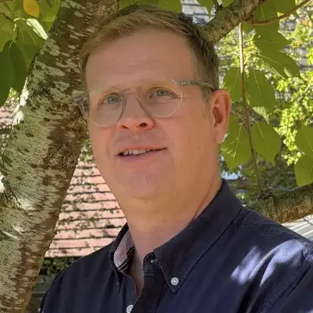 Dr Toby Rose