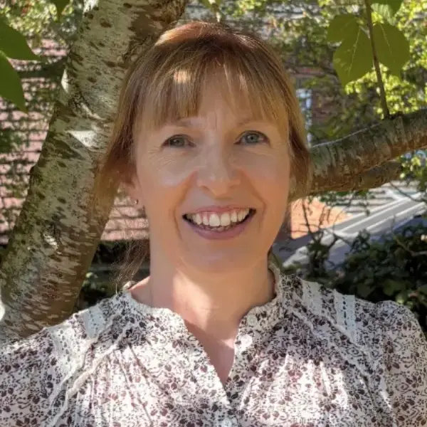 Mrs Helen Beesley 